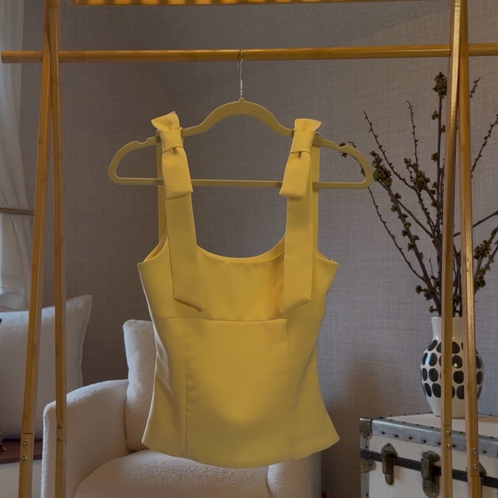 Butter yellow bow Zara top